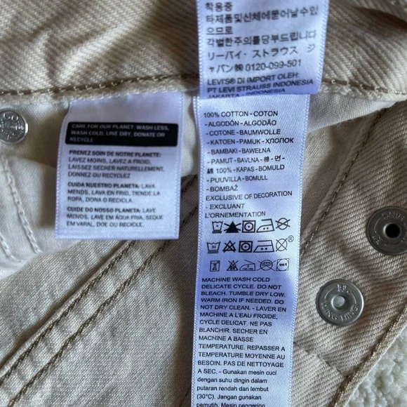 NWT Levi's Cinch Barrel High Rise Women's Jeans Size 27/31 - Picture 13 of 13